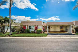 2508 Riverbluff Pkwy, Sarasota, FL 34231, Sold 04/18/22