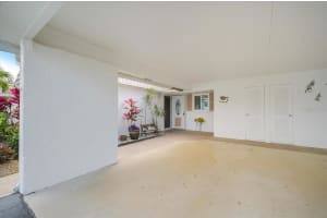 2508 Riverbluff Pkwy, Sarasota, FL 34231, Sold 04/18/22