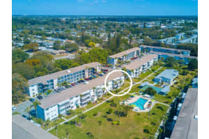 2074 Canal Dr, Bradenton, FL 34207, Sold 04/28/22