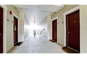 5450 Bentgrass Dr, Sarasota, FL 34235, Sold 04/14/22