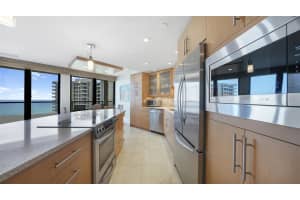 1211 Gulf of Mexico Dr, Longboat Key, FL 34228, Sold 05/11/22