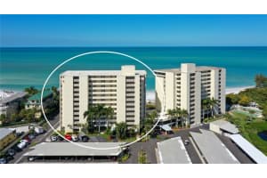 20 Whispering Sands Dr, Siesta Key, FL 34242, Sold 05/16/22