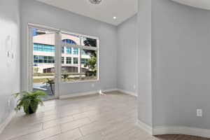 275 Cosmopolitan Ct, Sarasota, FL 34236, Sold 04/01/22