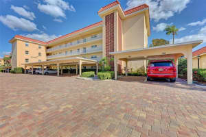 1250 S Portofino Dr, Siesta Key, FL 34242, Sold 04/01/22