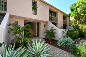 216 Pass Key Rd, Siesta Key, FL 34242, Sold 05/17/22