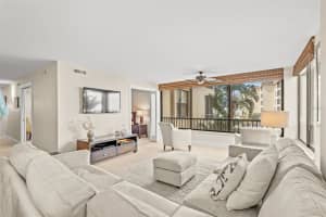 8776 Midnight Pass Rd, Sarasota, FL 34242, Sold 03/28/22