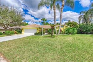 1128 Hoover St, Nokomis, FL 34275, Sold 05/03/22