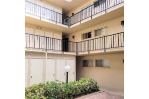 2763 Woodgate Ln, Sarasota, FL 34231, Sold 03/25/22