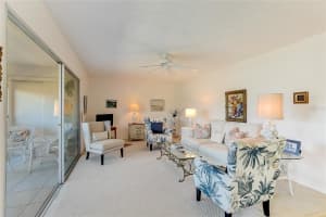 2424 Clubhouse Cir, Sarasota, FL 34232, Sold 03/31/22