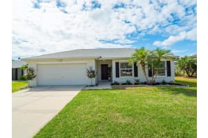 302 111th St E, Bradenton, FL 34212, Sold 04/06/22