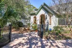 5903 River Forest Cir, Bradenton, FL 34203, Sold 04/29/22