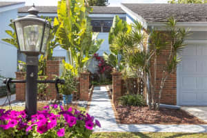 2640 Moss Oak Dr, Sarasota, FL 34231, Sold 04/21/22