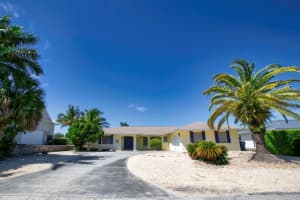 4016 Coconut Terrace, Bradenton, FL 34210, Sold 04/01/22