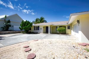 4016 Coconut Terrace, Bradenton, FL 34210, Sold 04/01/22