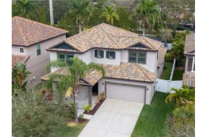 5580 Foxtail Palm Ln, Sarasota, FL 34233, Sold 04/07/22