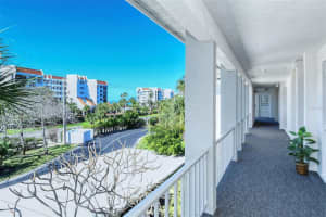 4360 Chatham Dr, Longboat Key, FL 34228, Sold 04/11/22