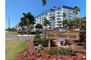 7 Elgin Pl, Dunedin, FL 34698, Sold 04/26/22