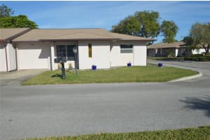 2980 Captiva Gardens Dr, Sarasota, FL 34231, Sold 03/17/22