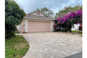 4763 Hamlets Grove Drive, Sarasota, FL 34235, Sold 05/19/22