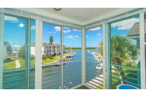 4330 Falmouth Dr, Longboat Key, FL 34228, Sold 04/14/22