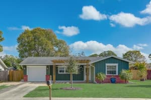 3647 Woodmont Dr, Sarasota, FL 34232, Sold 04/22/22