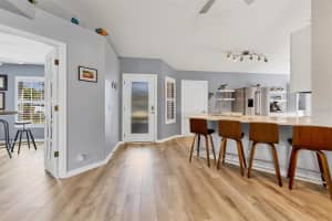 1752 Summer Breeze Way, Sarasota, FL 34232, Sold 04/19/22