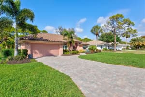 2110 Timucua Trail, Nokomis, FL 34275, Sold 04/14/22