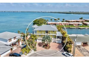 3607 Royal Palm Dr, Bradenton, FL 34210, Sold 06/03/22