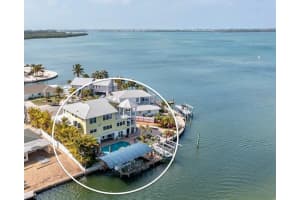 3607 Royal Palm Dr, Bradenton, FL 34210, Sold 06/03/22