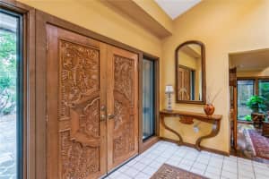 5361 Dominica Cir, Sarasota, FL 34233, Sold 04/28/22