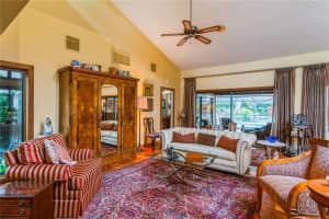 5361 Dominica Cir, Sarasota, FL 34233, Sold 04/28/22