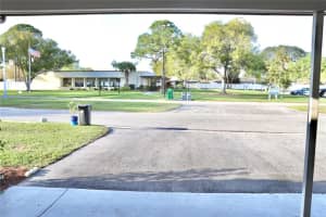 3522 Tree Line Dr, Sarasota, FL 34231, Sold 04/14/22