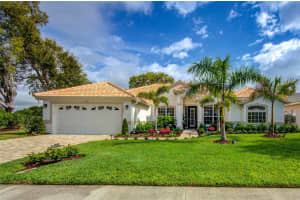 8501 Park Shore Ln, Sarasota, FL 34238, Sold 04/18/22