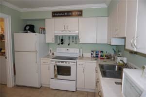 4374 Rayfield Dr, Sarasota, FL 34243, Sold 05/06/22