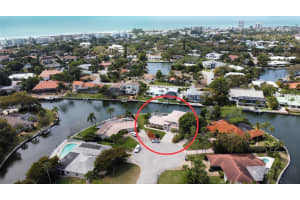 902 Contento St, Siesta Key, FL 34242, Sold 05/06/22