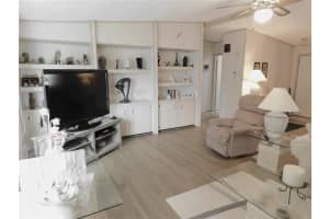 8517 Countess Ave Cir, Palmetto, FL 34221, Sold 04/28/22