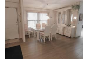 8517 Countess Ave Cir, Palmetto, FL 34221, Sold 04/28/22