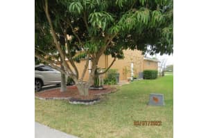 5212 Lakehurst Ct, Palmetto, FL 34221, Sold 05/16/22