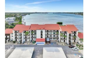 1608 Stickney Point Rd, Sarasota, FL 34231, Sold 05/03/22