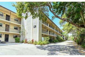 2280 Stickney Point Rd, Sarasota, FL 34231, Sold 03/31/22