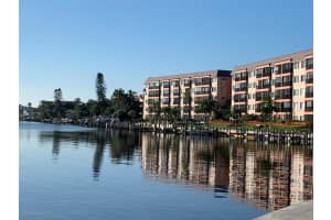 9011 Midnight Pass Rd, Sarasota, FL 34242, Sold 04/28/22
