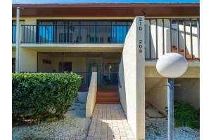3805 Sun Eagle Ln, Bradenton, FL 34210, Sold 04/08/22