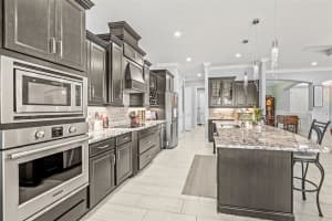 4825 Vasca Dr, Sarasota, FL 34240, Sold 04/19/22