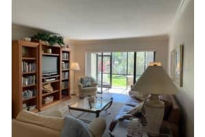 6236 MIDNIGHT PASS RD #107, SARASOTA, FL 34242 Sold 10/05/22