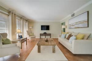 727 Birdsong Ln, Siesta Key, FL 34242, Sold 06/01/22