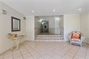 4900 OCEAN BLVD #304, SIESTA KEY, FL 34242 Sold 07/20/22