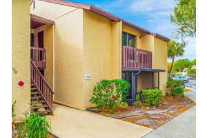 2632 Hidden Lake Dr N, Sarasota, FL 34237, Sold 04/19/22