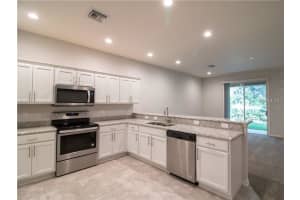 1082 Grantham Dr, Sarasota, FL 34234, Sold 04/15/22