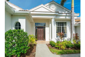 4752 Sweetmeadow Cir, Sarasota, FL 34238, Sold 06/10/22