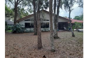 1776 Oak Lakes Dr, Sarasota, FL 34232, Sold 04/15/22